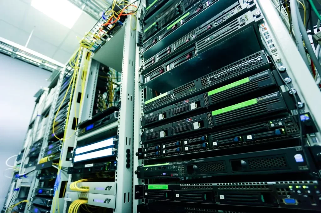 on-premise data warehouse vs cloud