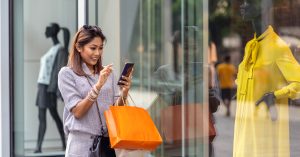 Chatbots for shopping- Luxury Chatbots